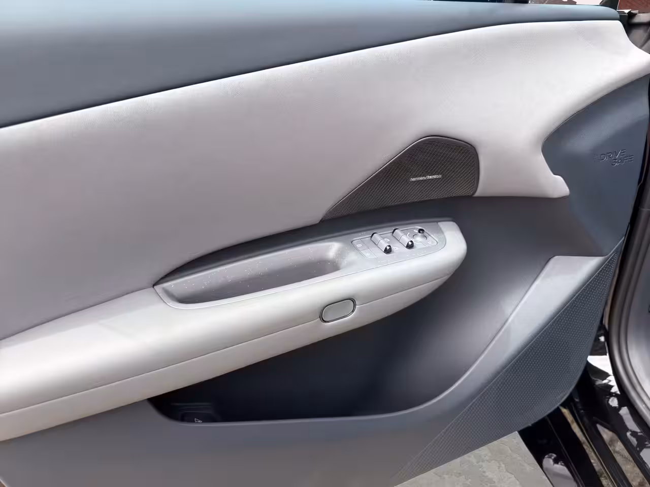 Lynk & Co 02 66 kWh More MY27 | 22 kW lader | 360 Camera | Memory seats | High end audio | Apple Carpla