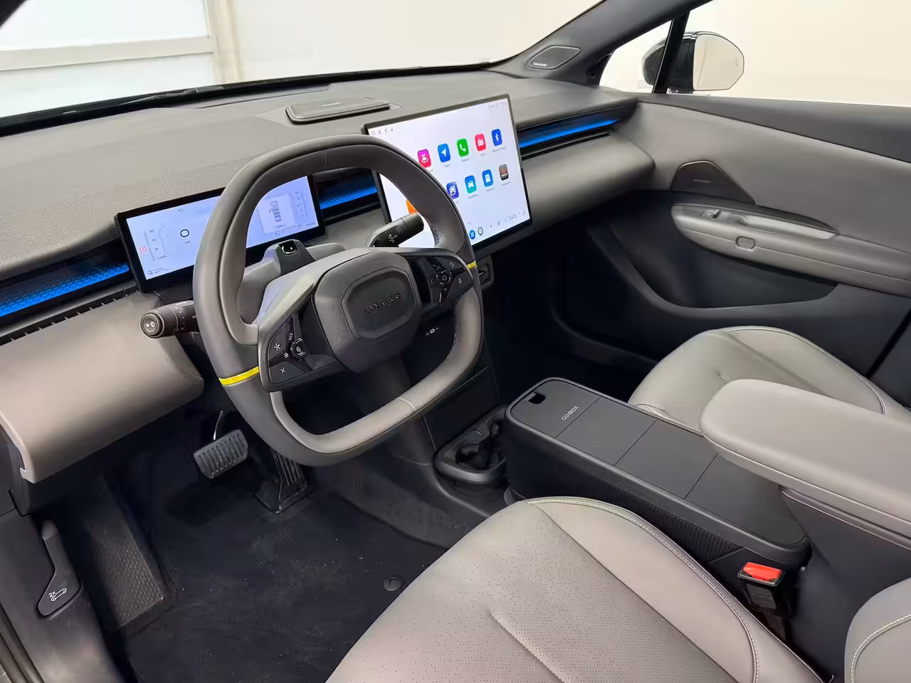 Lynk & Co 02 More 66 kWh | 22 kW lader | 360 Camera | Memory seats | High end audio | Apple Carplay/And