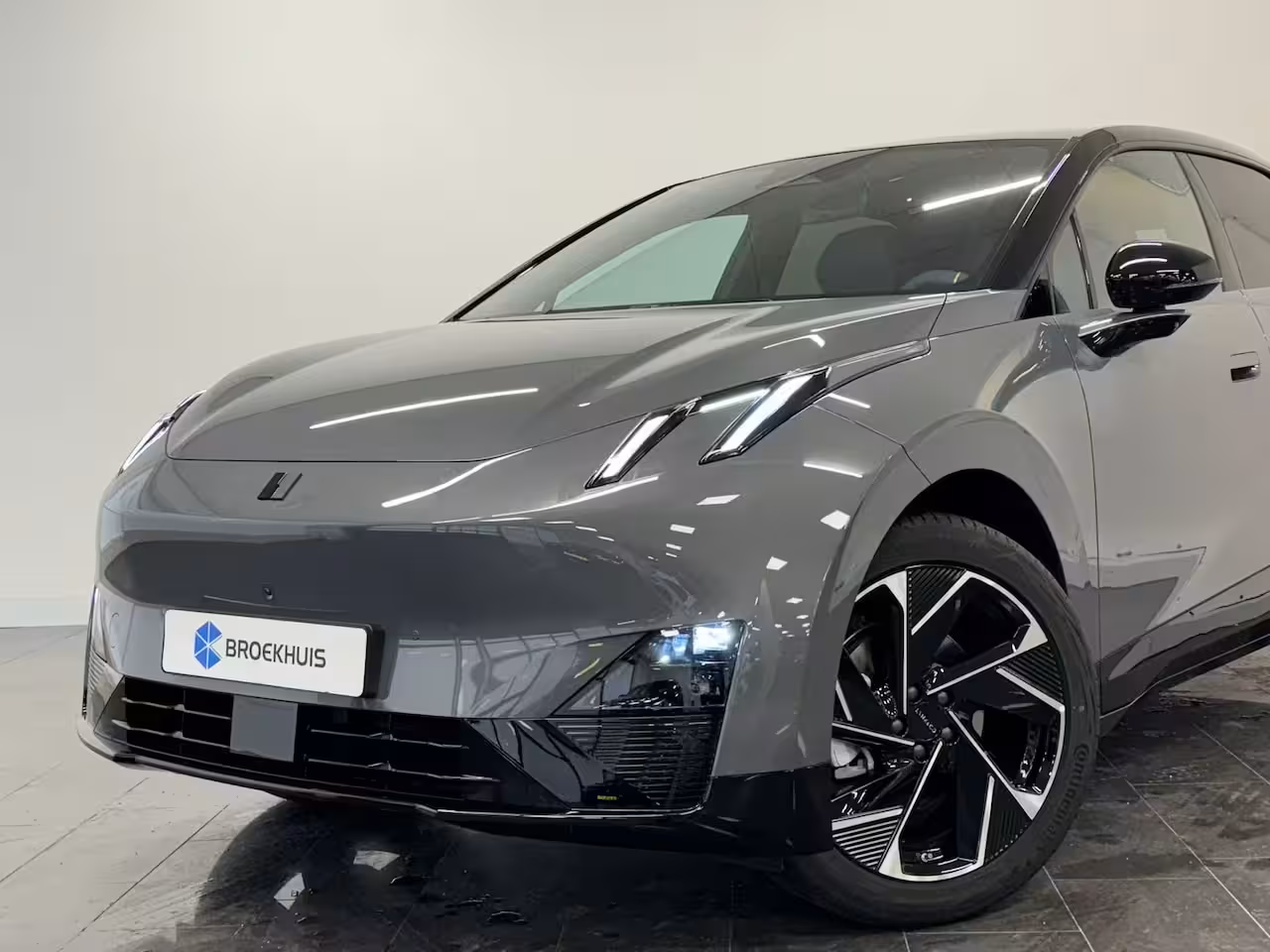 Lynk & Co 02 More 66 kWh | 22 kW lader | 360 Camera | Memory seats | High end audio | Apple Carplay/And