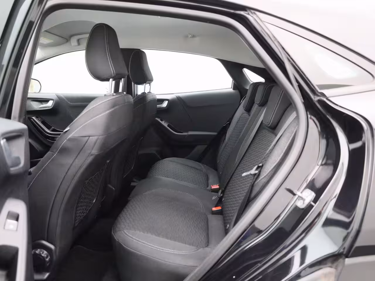 Ford Puma 1.0 EcoBoost Hybrid Titanium | Apple Carplay/Android Auto | Airco | Cruise Control |