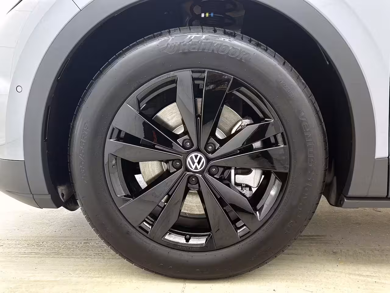 Volkswagen ID.4 Pro Limited Edition 79 kWh 286 PK | NOVEMBER BINNEN | Automaat | Trekhaak | Navigatie | St