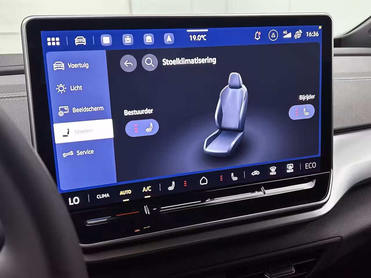 Volkswagen ID.4 Pro Limited Edition 79 kWh 286 PK | NOVEMBER BINNEN | Automaat | Trekhaak | Navigatie | St