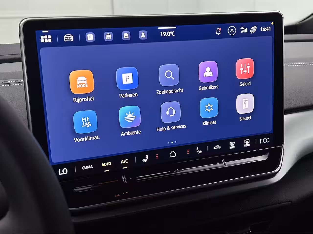 Volkswagen ID.4 Pro Limited Edition 79 kWh 286 PK | NOVEMBER BINNEN | Automaat | Trekhaak | Navigatie | St