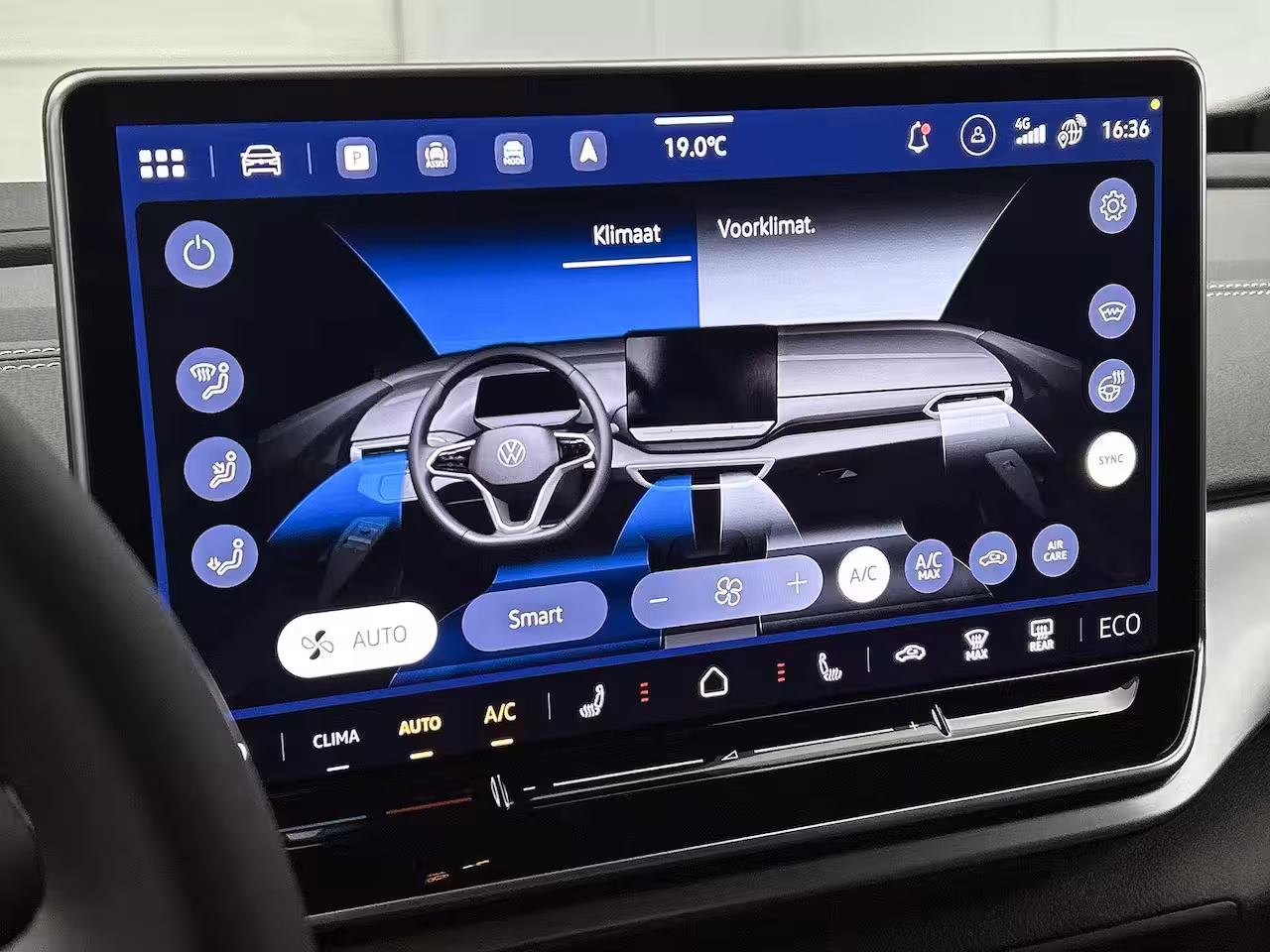 Volkswagen ID.4 Pro Limited Edition 79 kWh 286 PK | NOVEMBER BINNEN | Automaat | Trekhaak | Navigatie | St