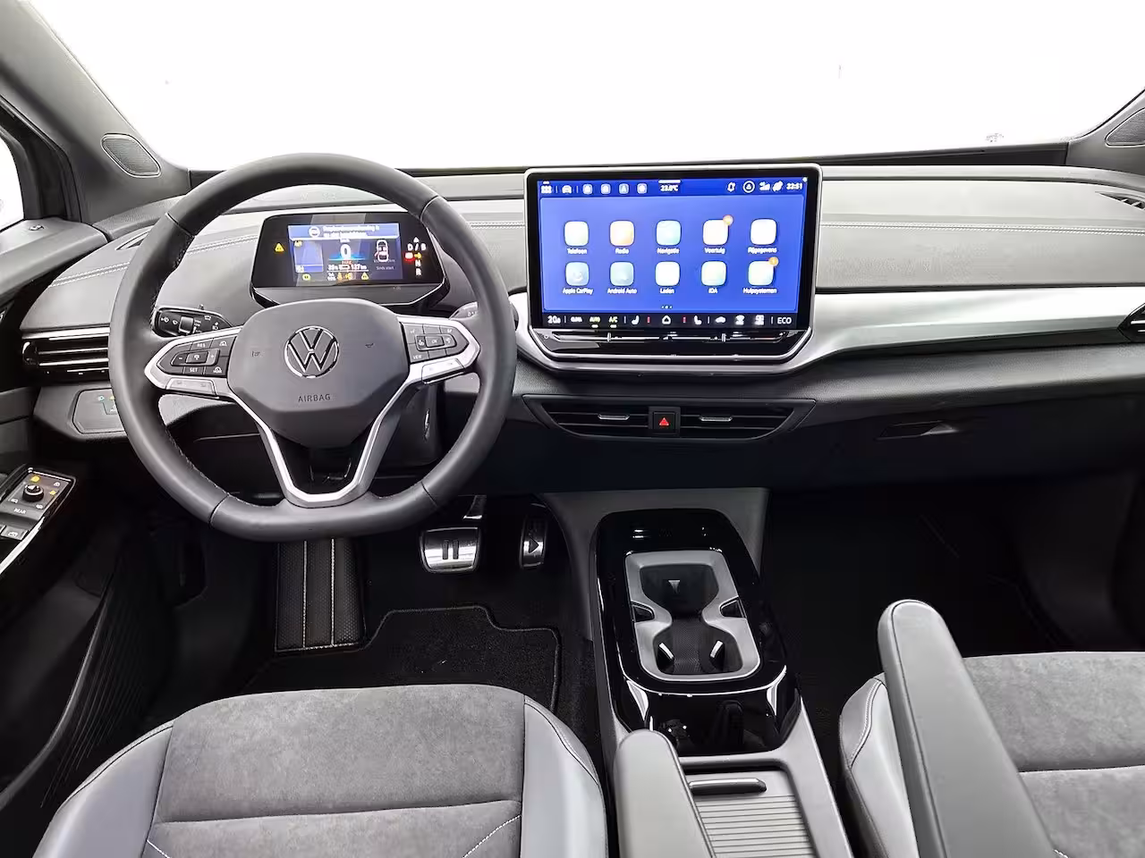 Volkswagen ID.4 Pro Limited Edition 79 kWh 286 PK | NOVEMBER BINNEN | Automaat | Trekhaak | Navigatie | St