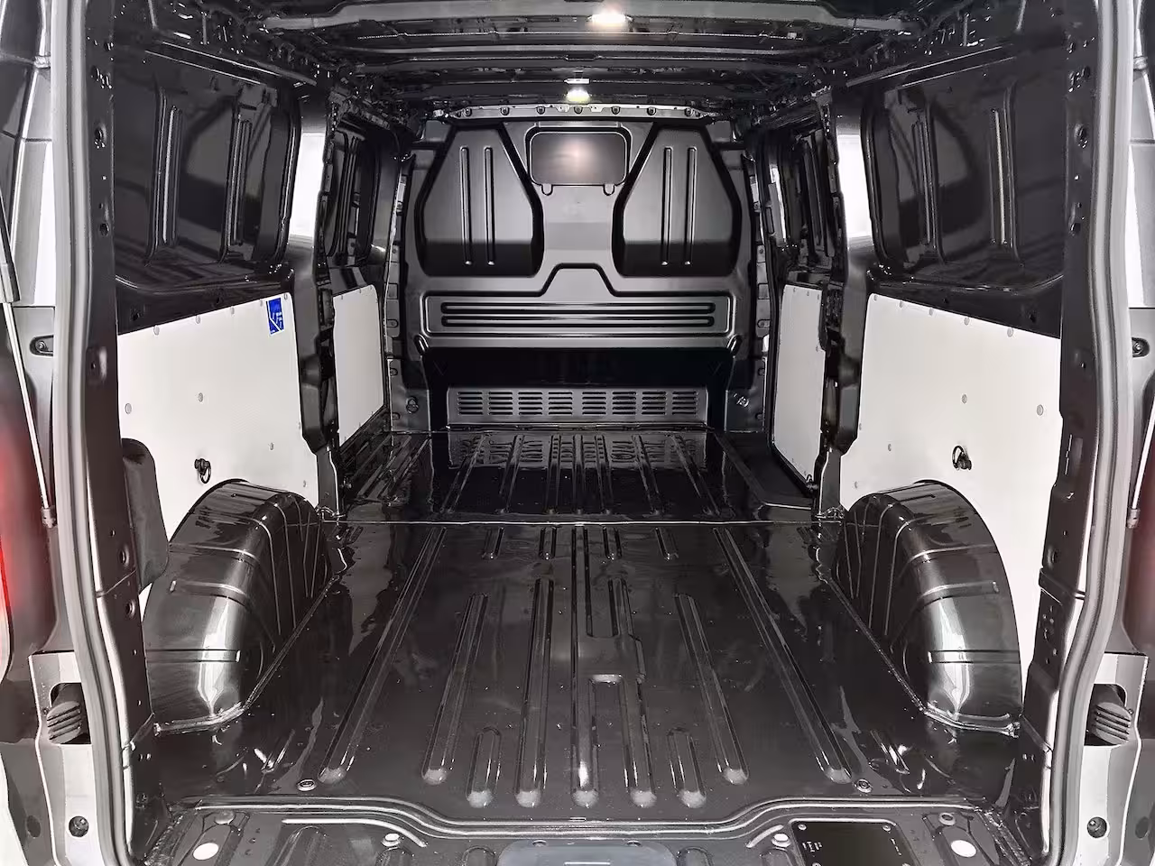 Volkswagen e-Transporter L2H1 Life 64 kWh 136PK | Automaat | Achteruitrijcamera | Parkeernsensoren Voor + Achter |