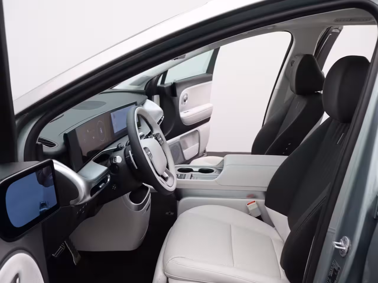 Hyundai IONIQ 9 Lounge AWD+ 6p. 110.3 kWh | Camerabeeld Buitenspiegels | Warmtepomp | Stoelen vóór & achte