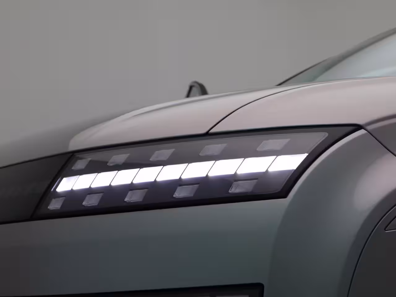 Hyundai IONIQ 9 Lounge AWD+ 6p. 110.3 kWh | Camerabeeld Buitenspiegels | Warmtepomp | Stoelen vóór & achte