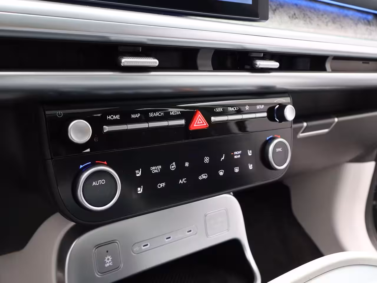 Hyundai IONIQ 9 Lounge AWD+ 6p. 110.3 kWh | Camerabeeld Buitenspiegels | Warmtepomp | Stoelen vóór & achte