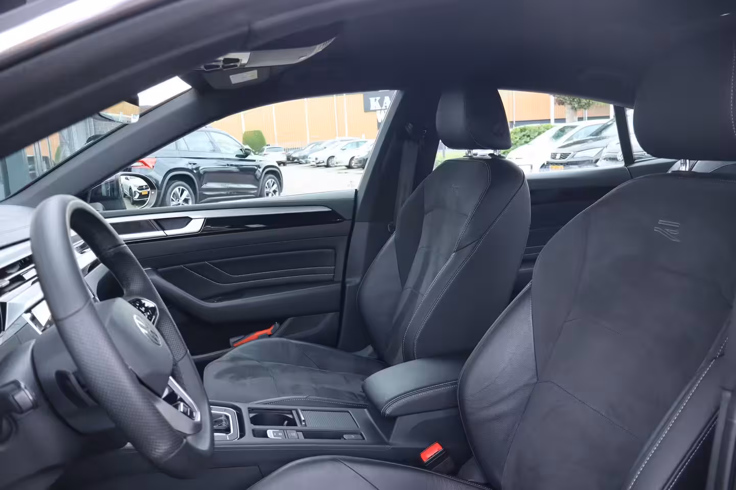 Volkswagen Arteon 1.4 TSI eHybrid R-Line Business+ 217PK | Apple Carplay/Android Auto|telefoonintegratie pre