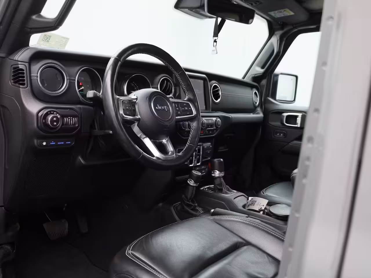 Jeep Wrangler 2.0T Sahara 4xe 380pk | Lederen Bekleding | Stoel & Stuurverwarming | Camera | Navigatie |
