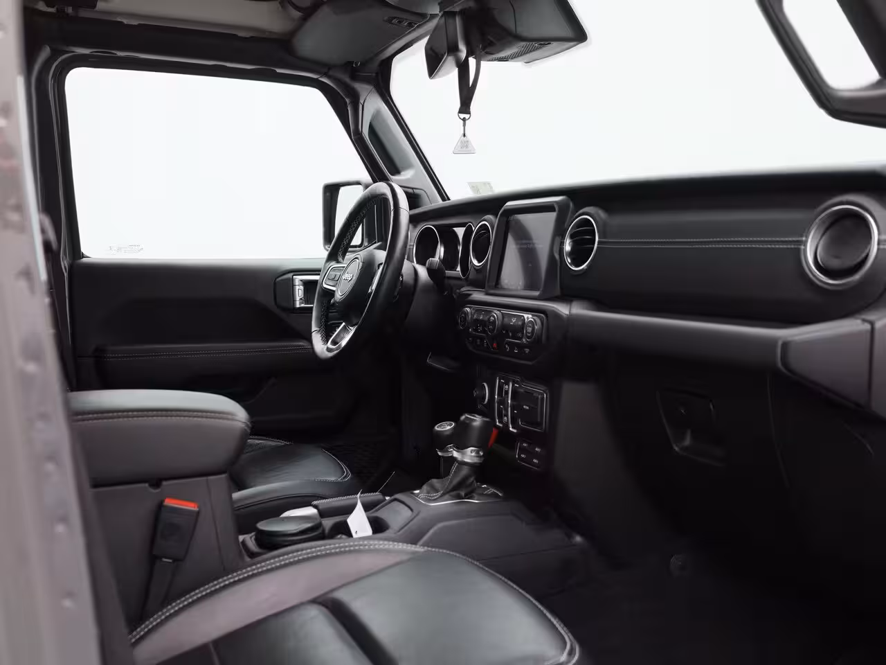 Jeep Wrangler 2.0T Sahara 4xe 380pk | Lederen Bekleding | Stoel & Stuurverwarming | Camera | Navigatie |