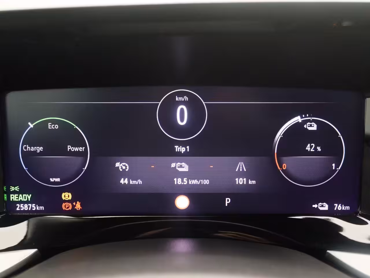 Opel Mokka-e Ultimate 50-kWh 11kw bl. | Camera | Alcantara | 18" Bi-color velgen | Zeer compleet
