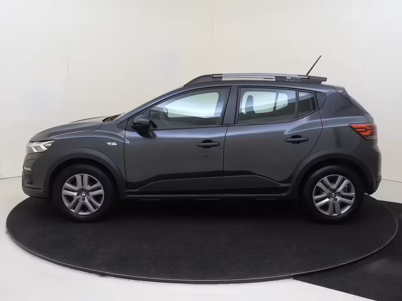 Dacia Sandero Stepway 1.0 TCe 90 Comfort | Navigatie | Camera | Trekhaak