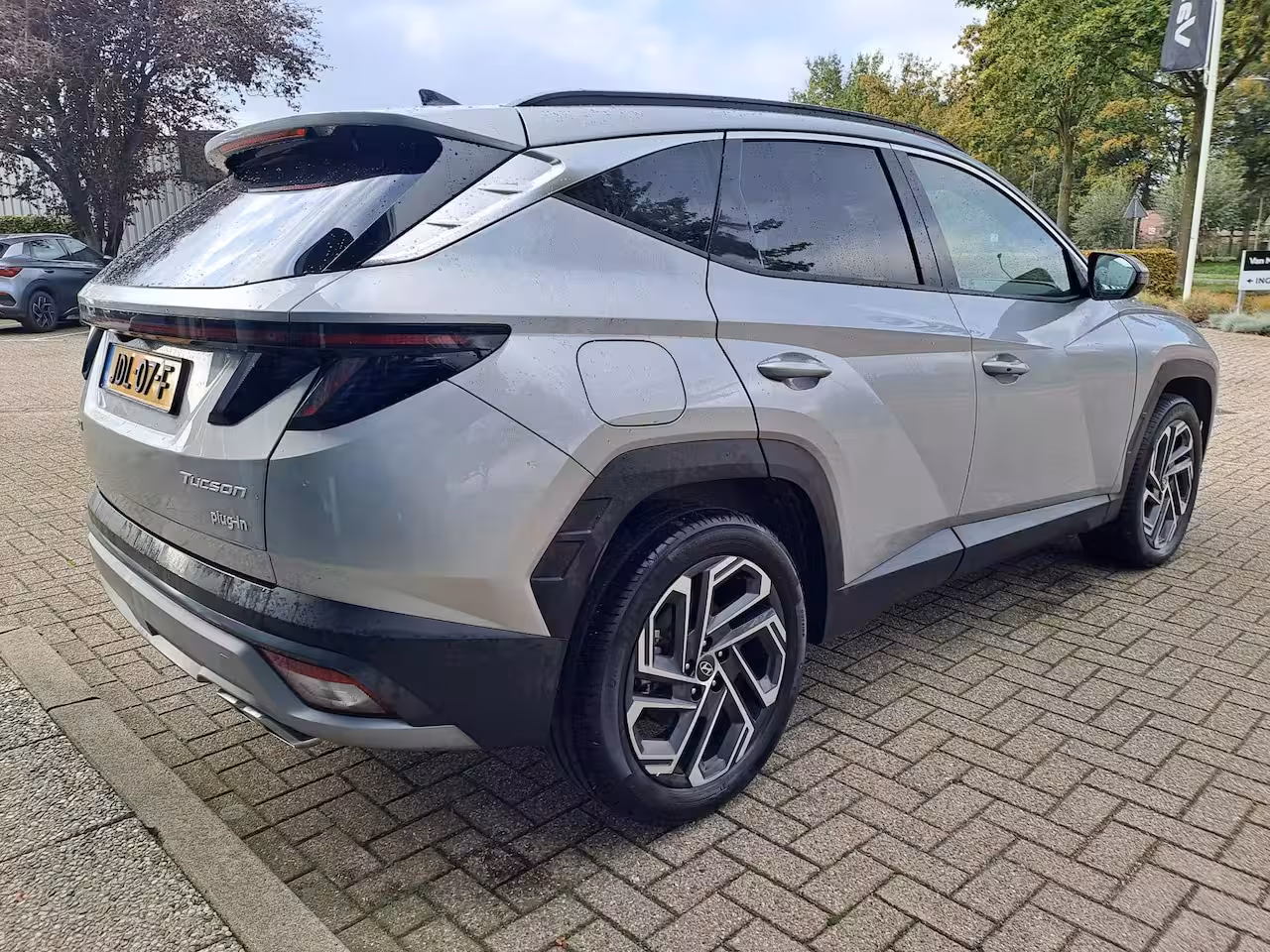 Hyundai Tucson 1.6 T-GDI PHEV Comfort Smart | FACELIFT | CAMERA | STOEL-STUURWIELVERWARMING | NAVIGATIE