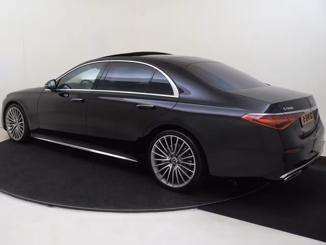 Mercedes-Benz S-klasse 500 4MATIC Lang AMG Line / Premium Plus/ 21 inch/ Achterasbesturing/ Burmester 3D/ Rear Ex