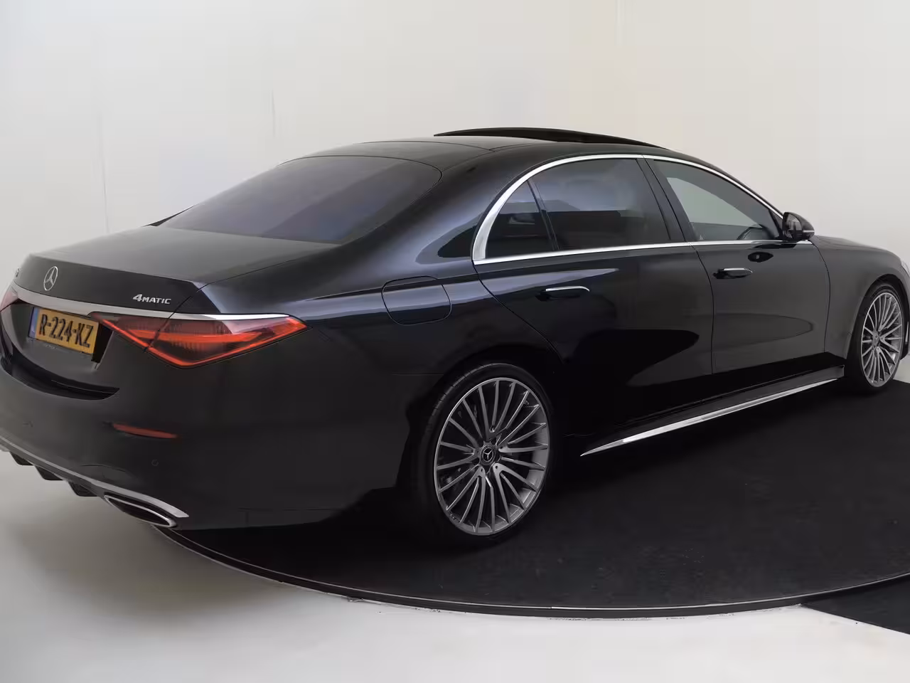 Mercedes-Benz S-klasse 500 4MATIC Lang AMG Line / Premium Plus/ 21 inch/ Achterasbesturing/ Burmester 3D/ Rear Ex