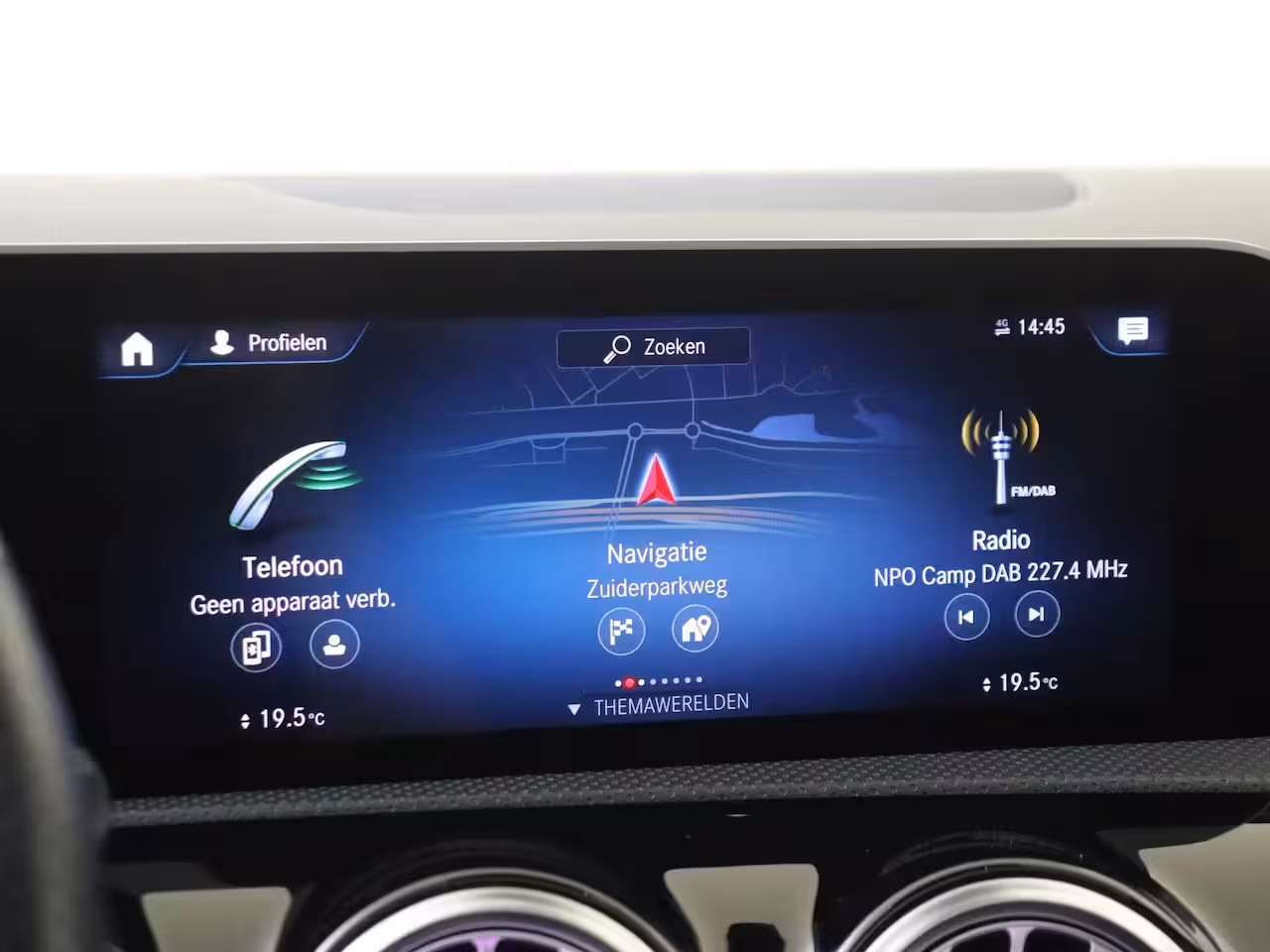 Mercedes-Benz CLA-Klasse 250 Premium Plus / AMG/ Panoramadak/ Memory/ Sfeerverlichting/ 19 inch/ Burmester