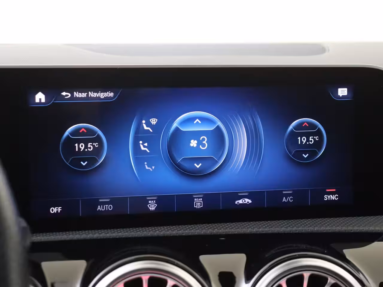 Mercedes-Benz CLA-Klasse 250 Premium Plus / AMG/ Panoramadak/ Memory/ Sfeerverlichting/ 19 inch/ Burmester