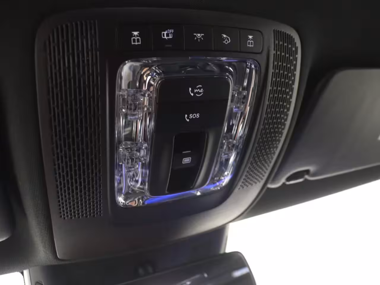 Mercedes-Benz CLA-Klasse 250 Premium Plus / AMG/ Panoramadak/ Memory/ Sfeerverlichting/ 19 inch/ Burmester