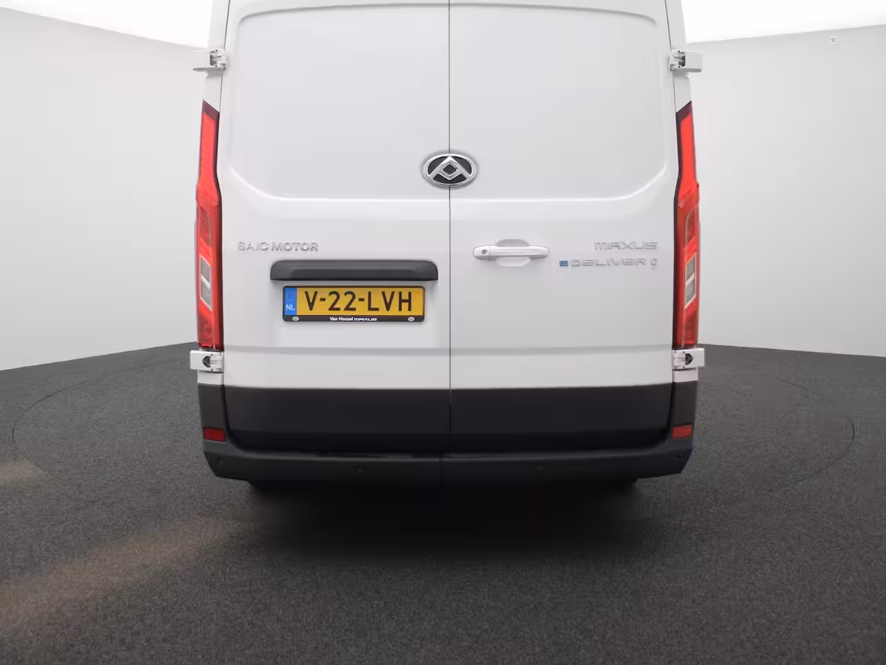 Maxus eDeliver 9 L3H2 Business DEAL 89 kWh | Camera | Zijschuifdeur Rechts | Achterdeuren | 24 maanden gara