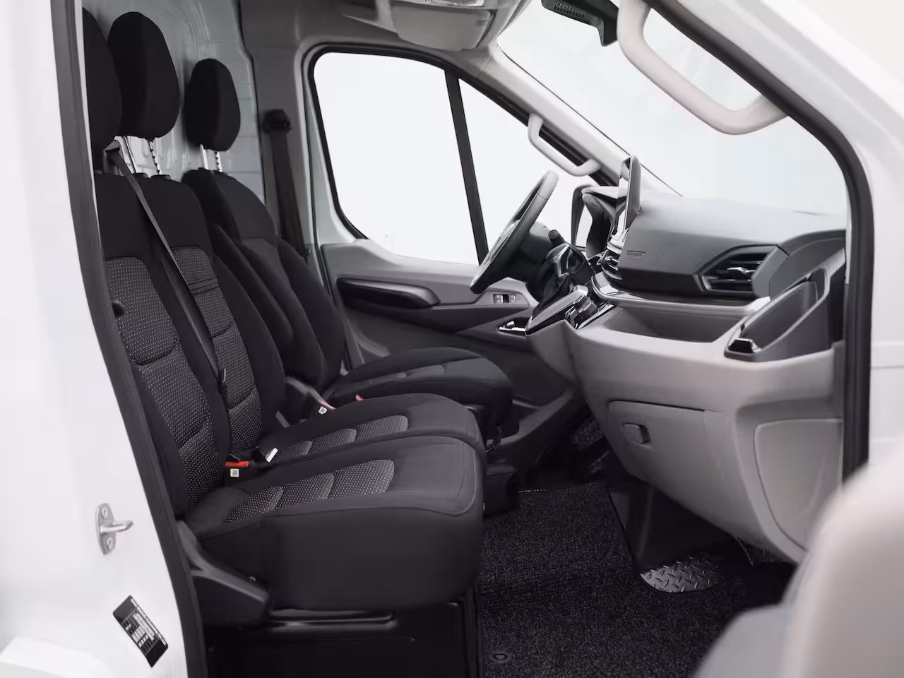 Maxus eDeliver 9 L3H2 Business DEAL 89 kWh | Camera | Zijschuifdeur Rechts | Achterdeuren | 24 maanden gara