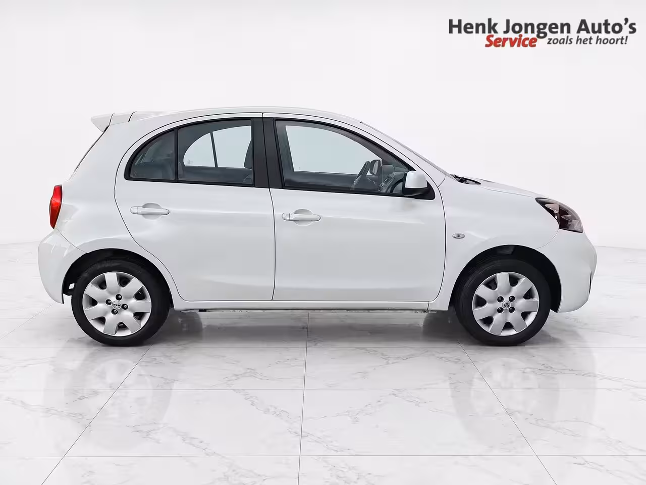 Nissan Micra 1.2 DIG-S Acenta uit 2014 Rijklaar + 12 maanden Bovag-garantie Henk Jongen Auto's in Helmo
