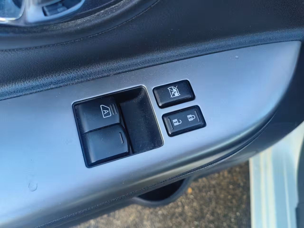Nissan Micra 1.2 DIG-S Acenta uit 2014 Rijklaar + 12 maanden Bovag-garantie Henk Jongen Auto's in Helmo