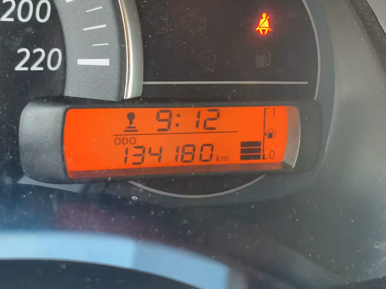 Nissan Micra 1.2 DIG-S Acenta uit 2014 Rijklaar + 12 maanden Bovag-garantie Henk Jongen Auto's in Helmo