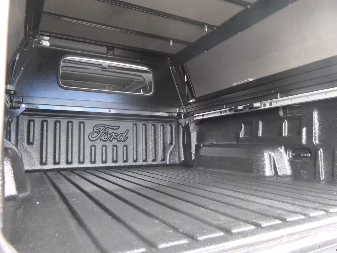 Ford Ranger 2.0 Super Cab EcoBlue Wildtrak | Hardtop | Trekhaak | 360 Camera | Adaptive Cruise | BLIS