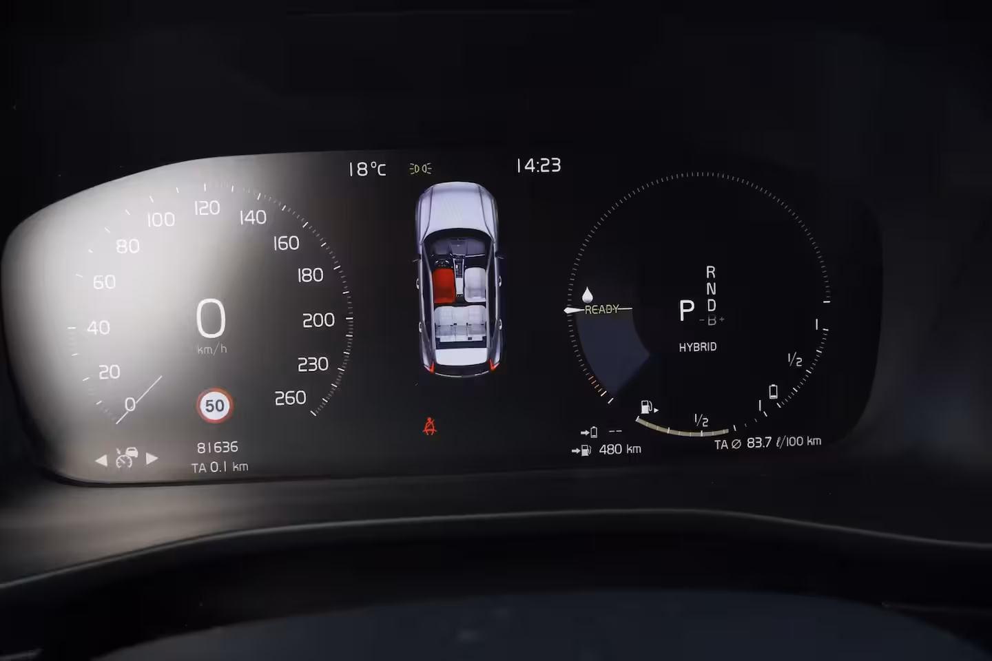 Volvo XC40 1.5 T5 Recharge R-Design Heel compleet | Nieuw Leer | Fusion Red | Trekhaak |