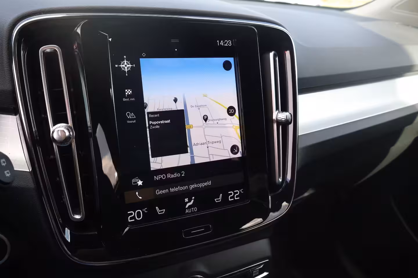 Volvo XC40 1.5 T5 Recharge R-Design Heel compleet | Nieuw Leer | Fusion Red | Trekhaak |
