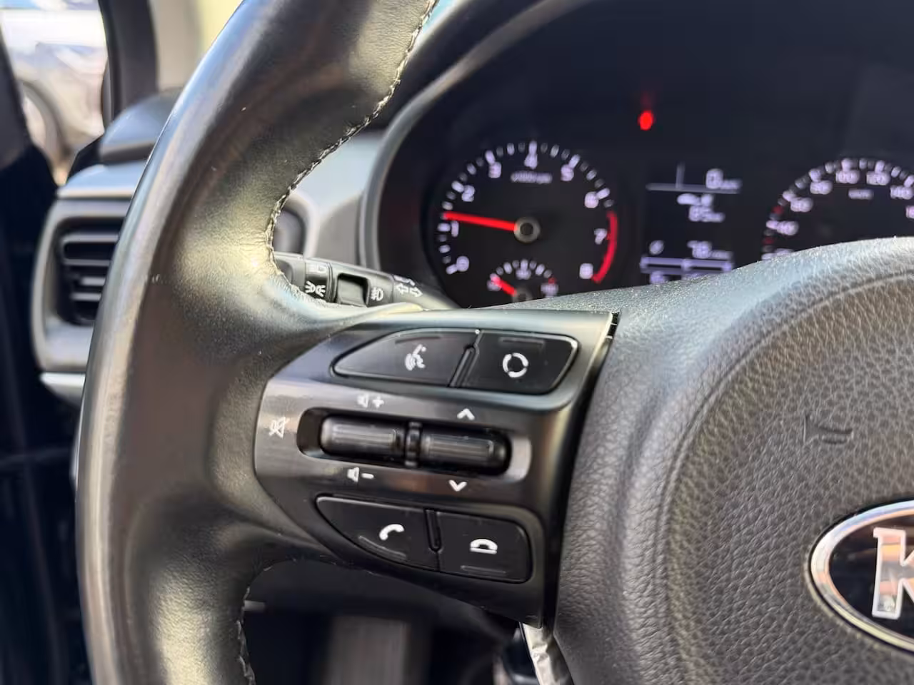 Kia Rio 1.0 TGDI ComfortPlusLine Navigator | CARPLAY | AIRCO | ACHTERUITRIJCAMERA | 12 MAANDEN GAR