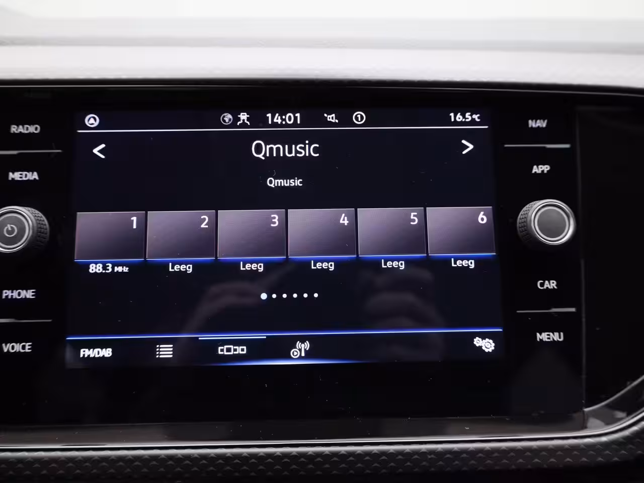 Volkswagen T-Cross 1.0 TSI Life 95 PK | Airco | DAB-Radio | Carplay / Android Auto | Cruise Control