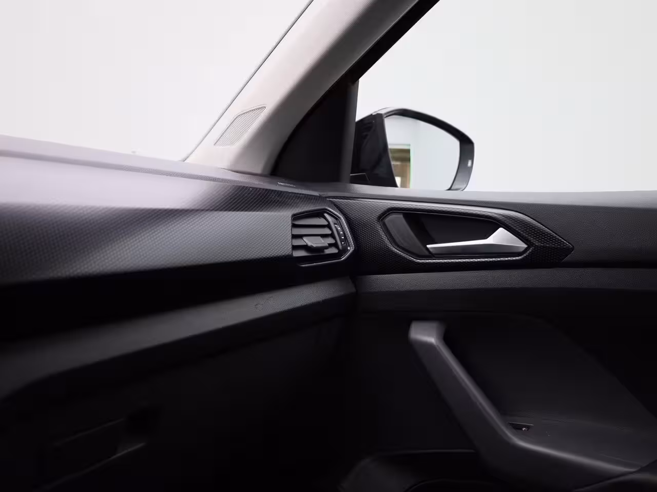 Volkswagen T-Cross 1.0 TSI Life 95 PK | Airco | DAB-Radio | Carplay / Android Auto | Cruise Control