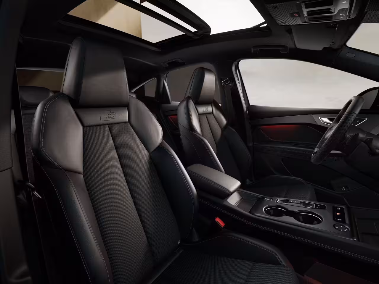 Audi Q4 Sportback e-tron 286pk S Edition 82 kWh | Panoramadak | Trekhaak Wegklapbaar