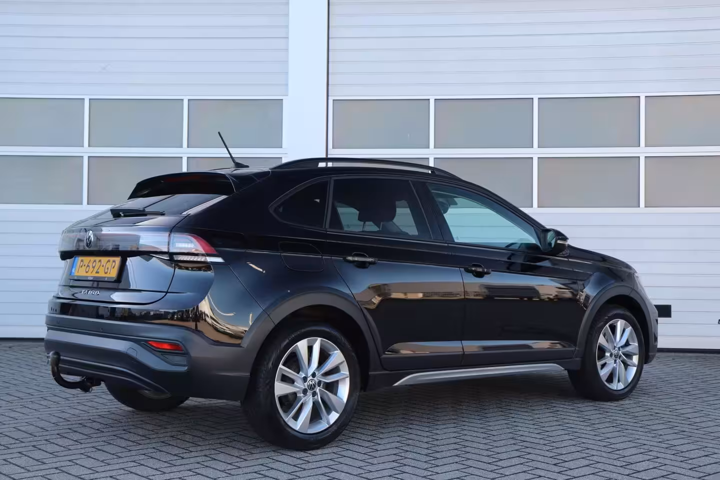 Volkswagen Taigo 1.0 TSI 95pk Life | Trekhaak | Achteruitrijcamera | Stoelverwarming | Navigatie | App Conn