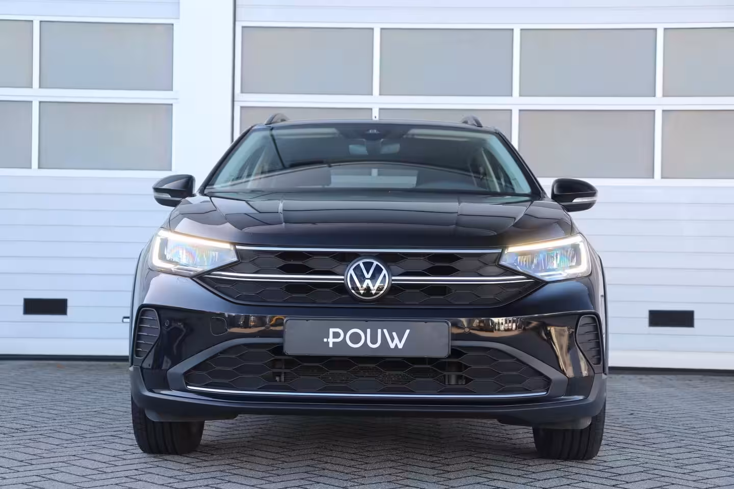 Volkswagen Taigo 1.0 TSI 95pk Life | Trekhaak | Achteruitrijcamera | Stoelverwarming | Navigatie | App Conn
