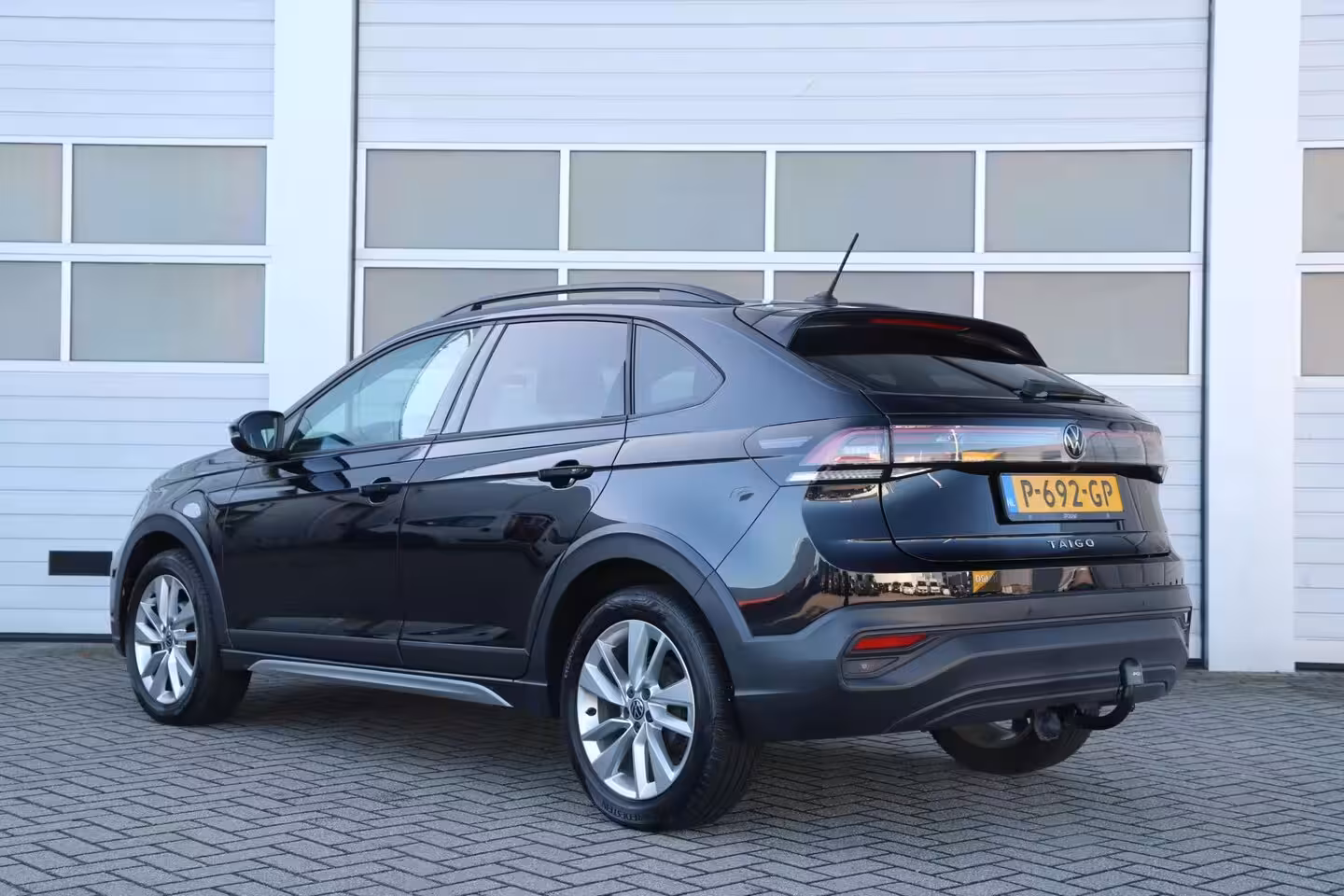 Volkswagen Taigo 1.0 TSI 95pk Life | Trekhaak | Achteruitrijcamera | Stoelverwarming | Navigatie | App Conn