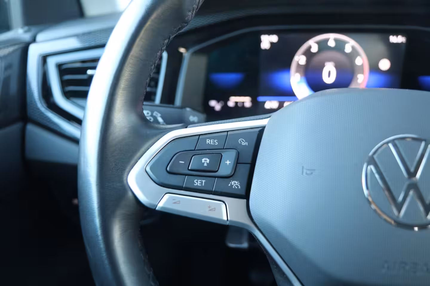 Volkswagen Taigo 1.0 TSI 95pk Life | Trekhaak | Achteruitrijcamera | Stoelverwarming | Navigatie | App Conn