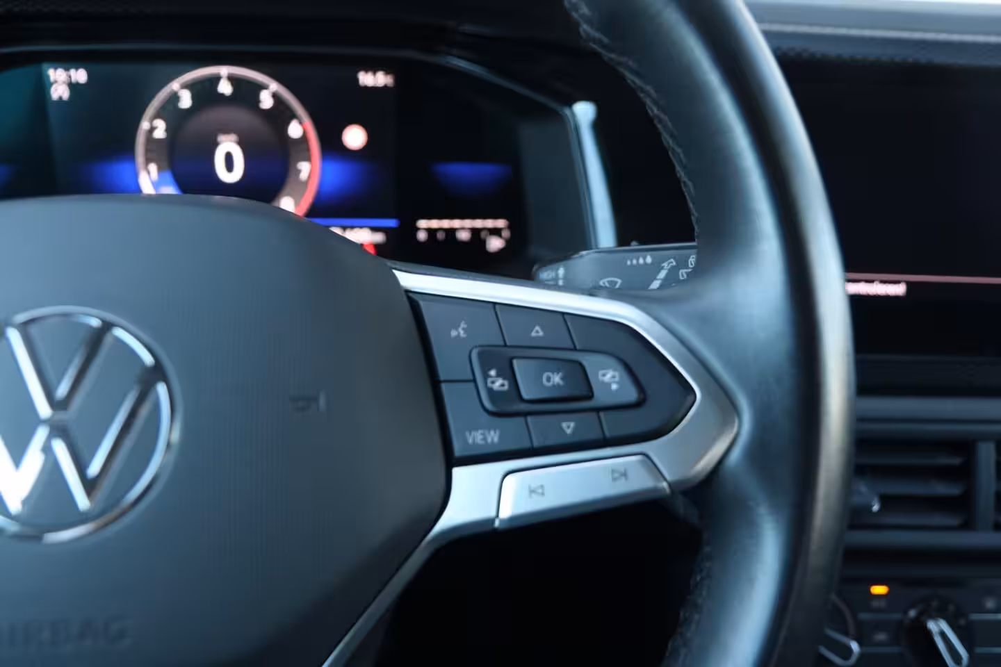 Volkswagen Taigo 1.0 TSI 95pk Life | Trekhaak | Achteruitrijcamera | Stoelverwarming | Navigatie | App Conn