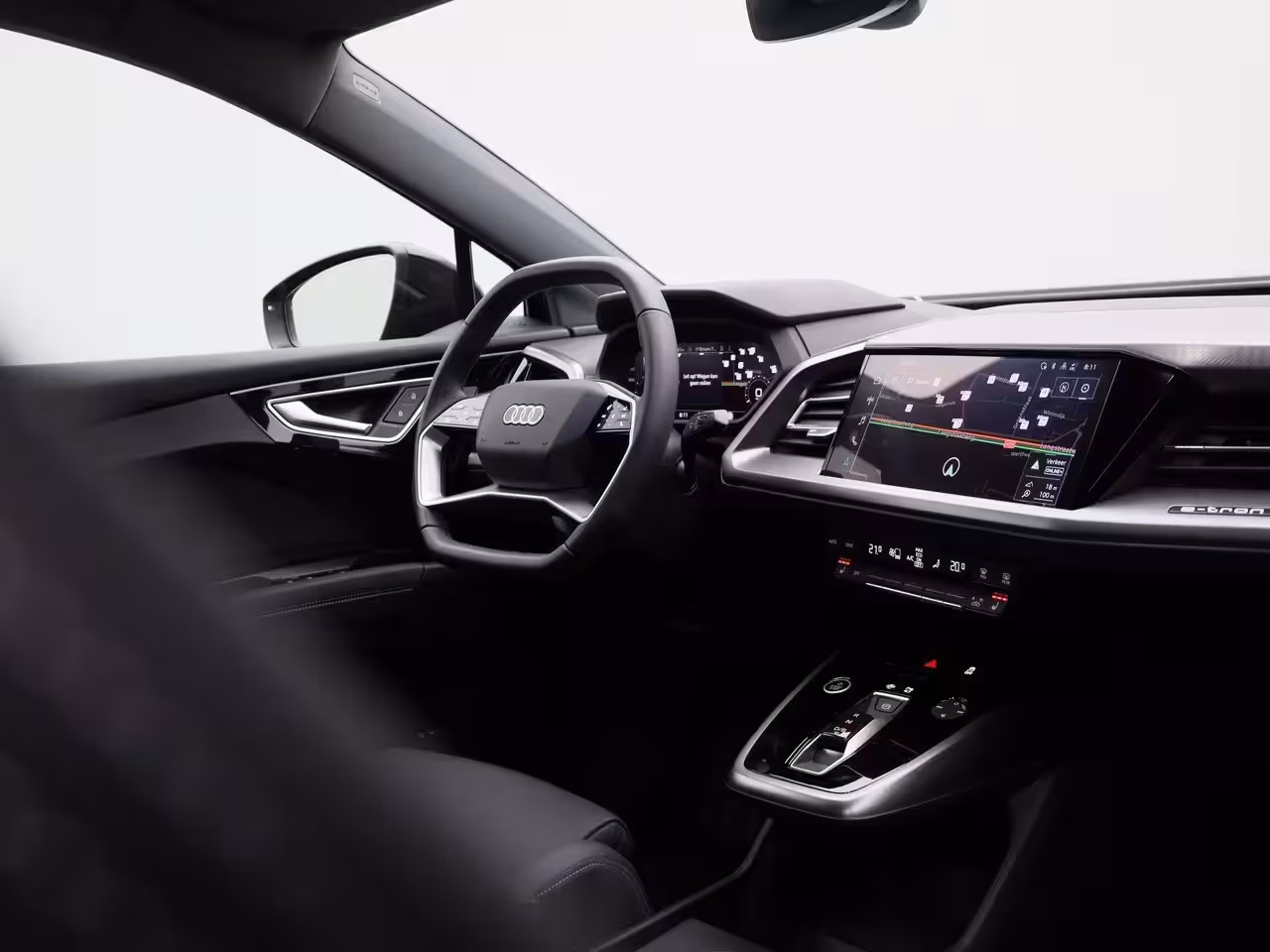 Audi Q4 e-tron 50 quattro Advanced edition 77 kWh 299 PK | Navigatie | Stoel + stuurverwarming | Comfortp