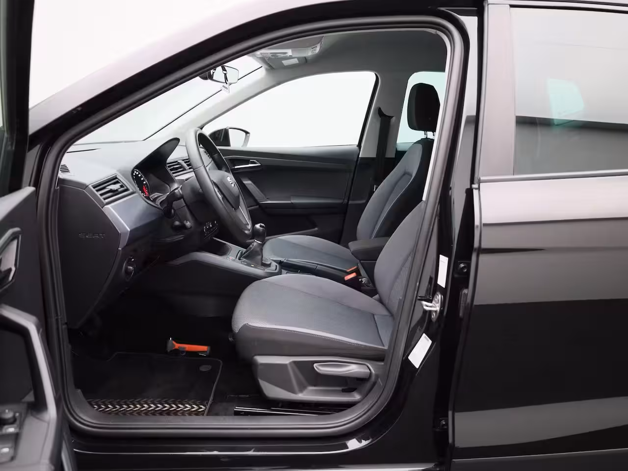 Seat Arona 1.0 TSI Style Business Intense | ACHTERUITRIJCAMERA | CLIMATE CONTROL | ADAPTIVE CRUISE CO