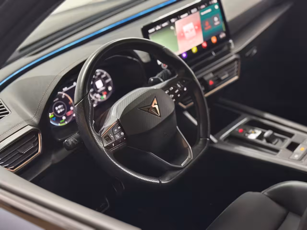 Cupra Formentor 1.4 e-Hybrid VZ Perf. 245 PK| Frozen Petrol Blue| Perf.Seats| Ambient+| Winterpack| Matrix