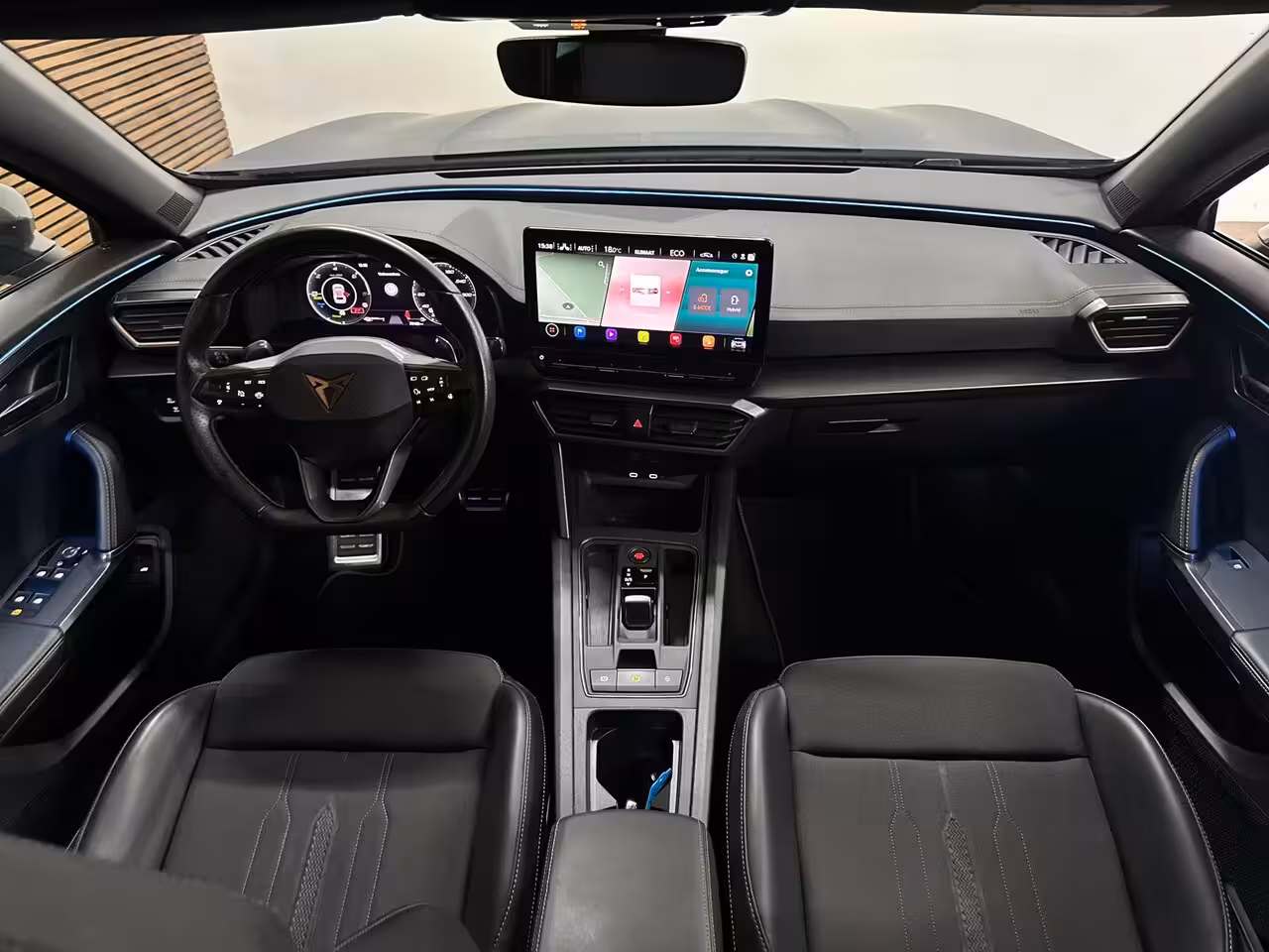 Cupra Formentor 1.4 e-Hybrid VZ Perf. 245 PK| Frozen Petrol Blue| Perf.Seats| Ambient+| Winterpack| Matrix