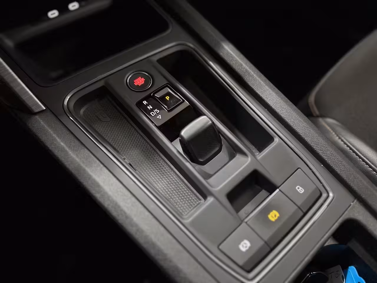 Cupra Formentor 1.4 e-Hybrid VZ Perf. 245 PK| Frozen Petrol Blue| Perf.Seats| Ambient+| Winterpack| Matrix