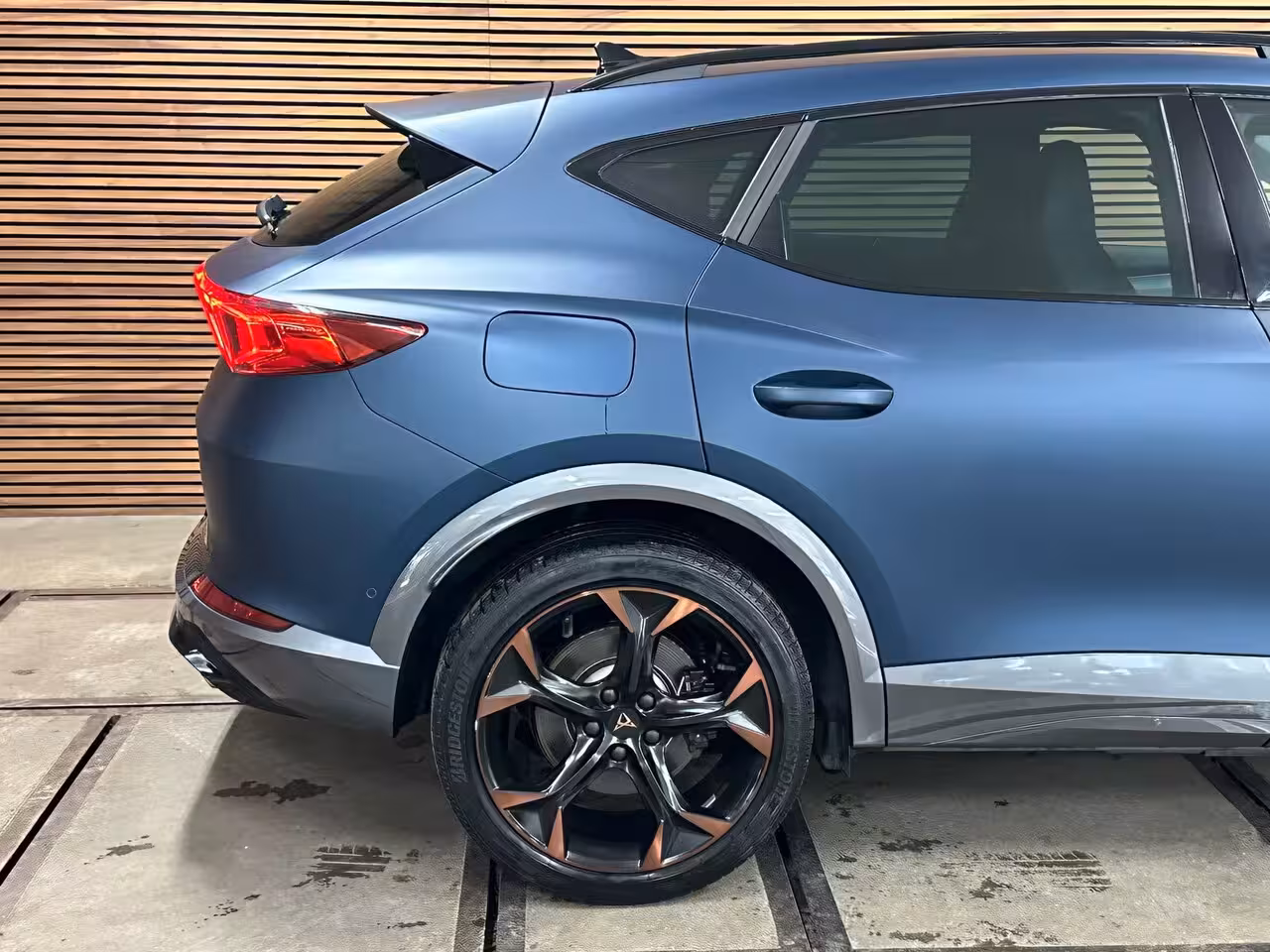 Cupra Formentor 1.4 e-Hybrid VZ Perf. 245 PK| Frozen Petrol Blue| Perf.Seats| Ambient+| Winterpack| Matrix