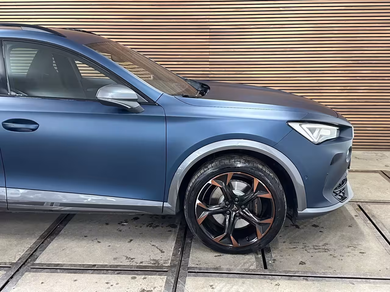 Cupra Formentor 1.4 e-Hybrid VZ Perf. 245 PK| Frozen Petrol Blue| Perf.Seats| Ambient+| Winterpack| Matrix