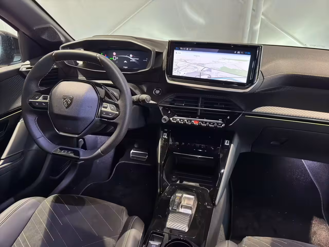 Peugeot e-208 EV GT 51 kWh FULL OPTIONS | 16% BIJTELLING | 400KM RANGE | DIRECT LEVERBAAR