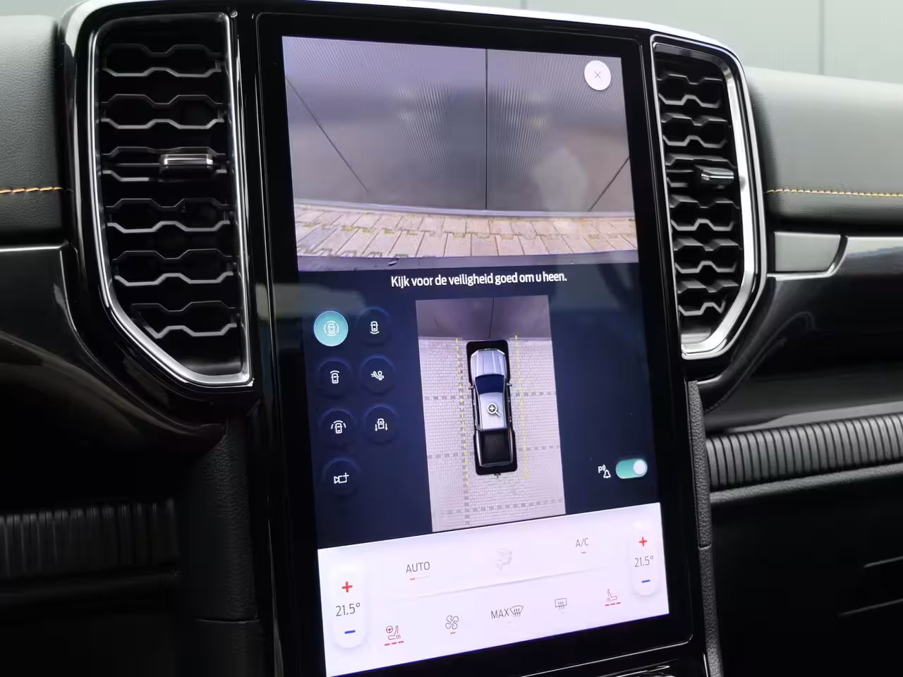 Ford Ranger Wildtrak Double Cab 2.3 PHEV | Power Rollertop | Camera | Stoelverwarming | CarPlay/Androi